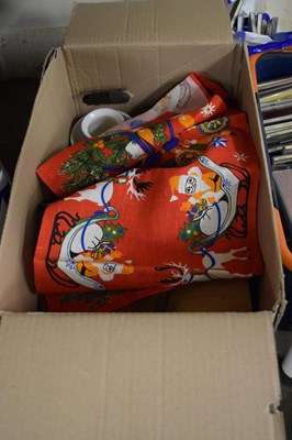 Lot 688 - Assorted household clearance