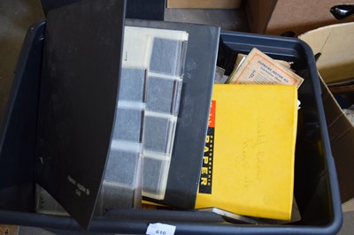 Lot 610 - BOX CONTAINING MIXED ITEMS TO INCLUDE CDS,...