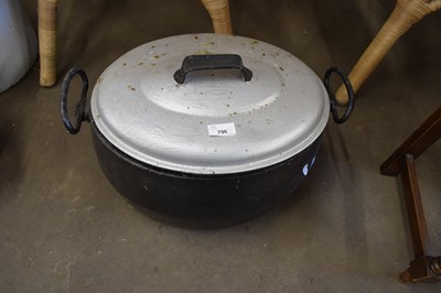 Lot 796 - LARGE OVAL IRON COOKING POT