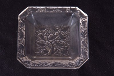 Lot 11 - Lalique pin dish with moulded design of...