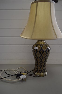 Lot 34 - MODERN CERAMIC BASED TABLE LAMP