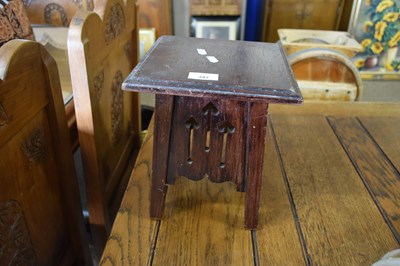 Lot 347 - SMALL SQUARE TOPPED WOODEN PLANT STAND