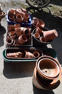 Lot 174 - Very large quantity of terracotta pots