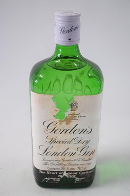 Lot 109 - Gordon's Gin, 26fl oz, 70º proof, 1 bottle