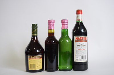 Lot 139 - Bailey's liqueur, 1 bottle; Cocktail Club Piña...