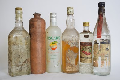 Lot 148 - Box containing six bottles various spirits to...
