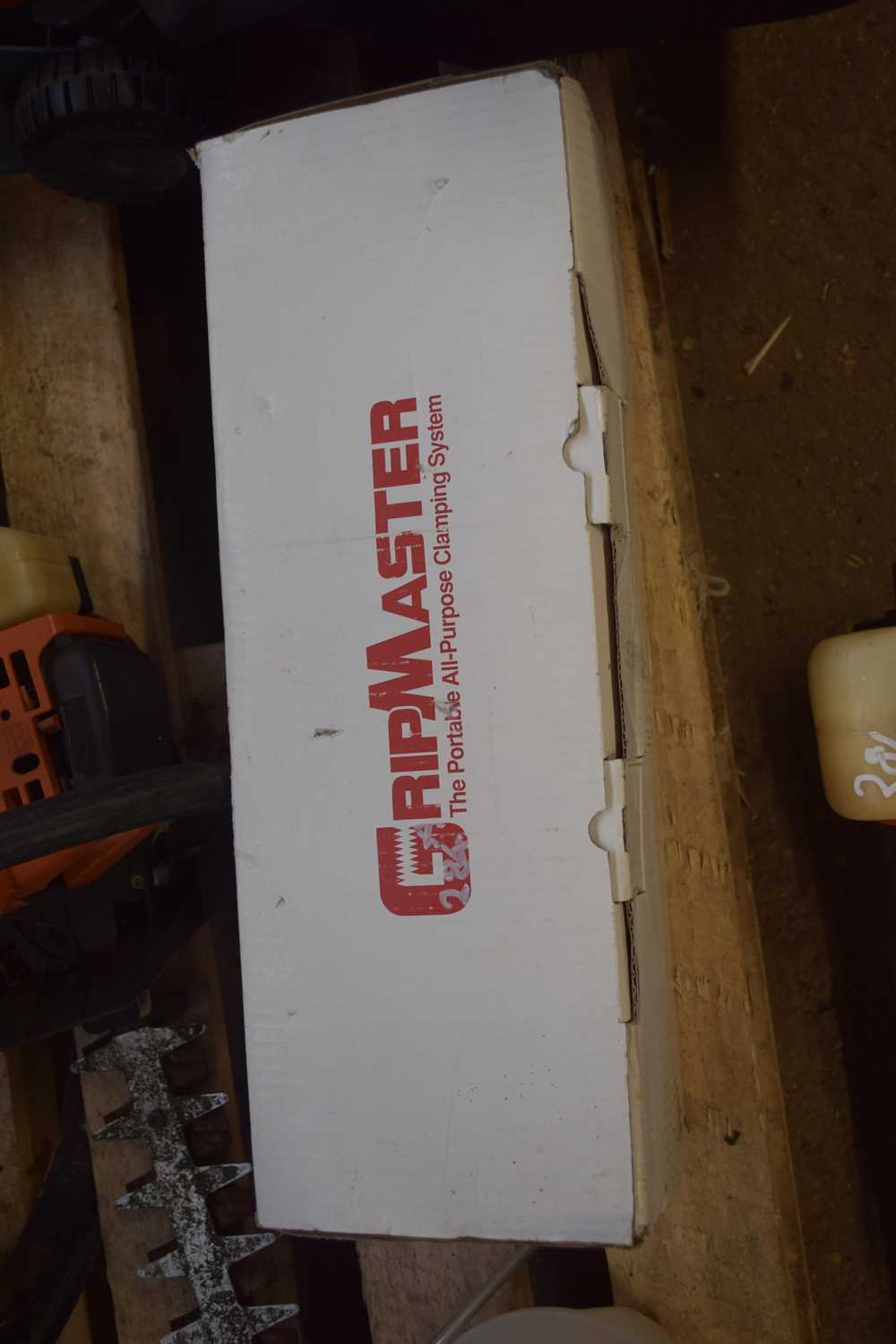 Lot 284 - Gripmaster clamping system