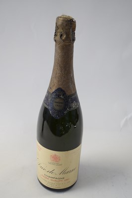 Lot 102 - Bottle of Champagne Duc de Marne 1953 75cl