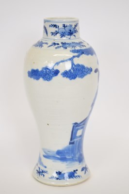 Lot 4 - 19th century Chinese porcelain vase decorated...