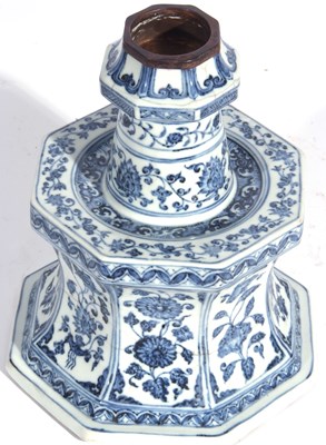 Lot 173 - Late Ming Vase