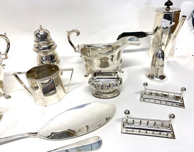 Lot 193 - Quantity of silver plated wares, condiments,...