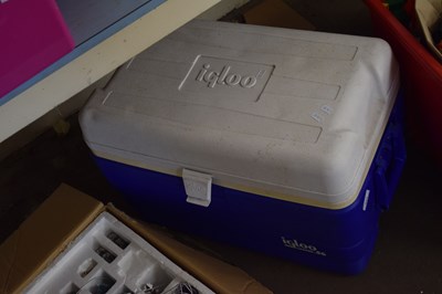 Lot 604 - IGLOO COOLBOX