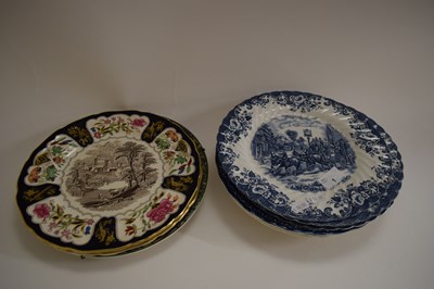 Lot 1 - MIXED LOT OF DECORATIVE PLATES TO INCLUDE...