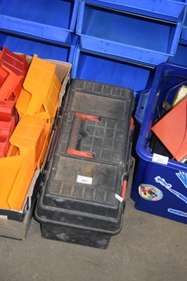 Lot 892 - PLASTIC TOOLBOX CONTAINING VARIOUS SOCKETS