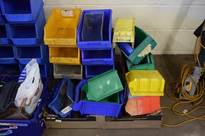 Lot 895 - MIXED LOT VARIOUS PLASTIC WORKSHOP TIDY TRAYS