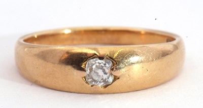 Lot 9 - Single stone diamond ring featuring an old cut...