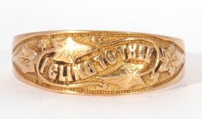 Lot 28 - Victorian gents 18ct gold ring, the top...