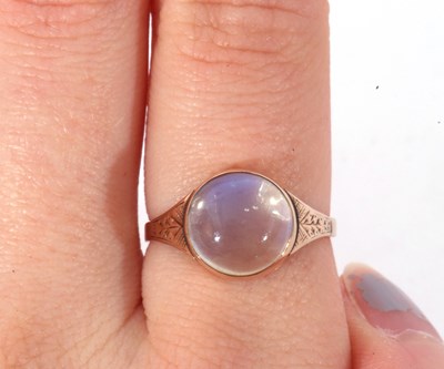 Lot 60 - 9ct stamped moonstone ring, the round cabochon...