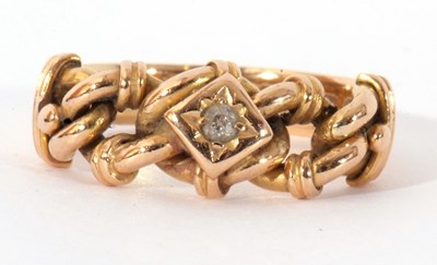 Lot 82 - 18ct gold and diamond ring, the top section an...