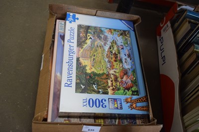 Lot 635 - BOX CONTAINING A QUANTITY OF JIGSAW PUZZLES