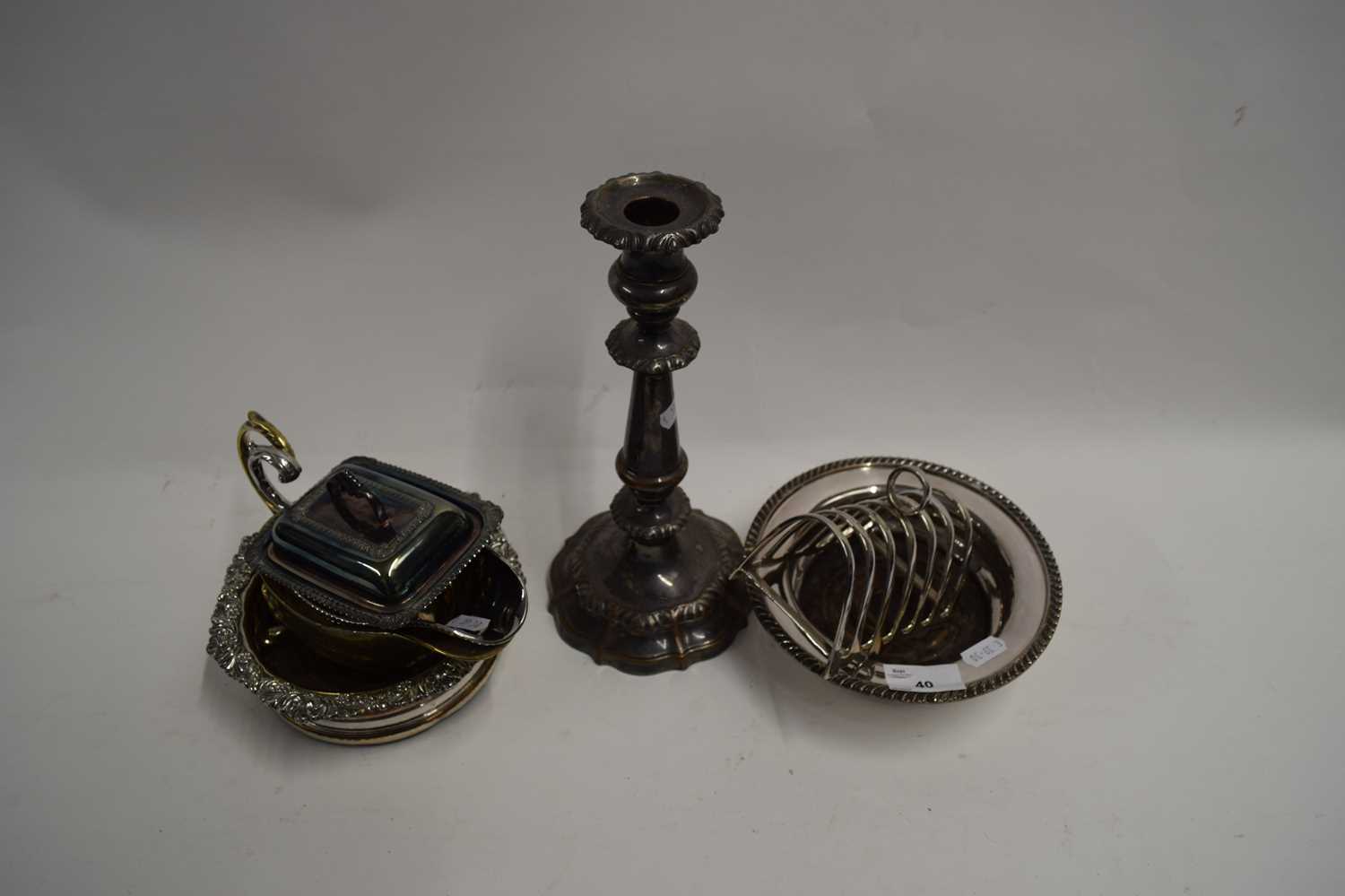 Lot 40 - MIXED LOT : VARIOUS SILVER PLATED WARES TO...