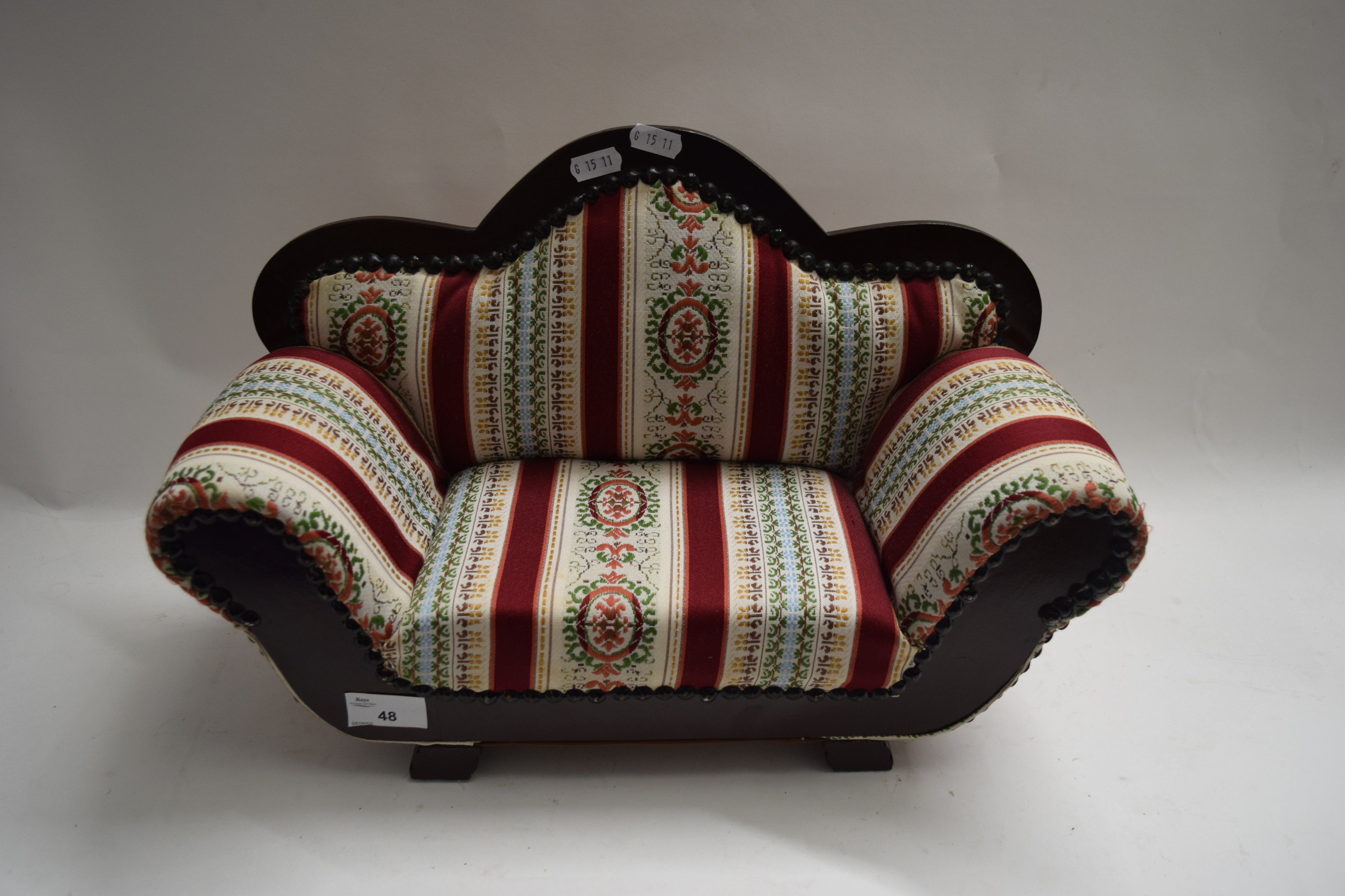 Lot 48 DOLL'S SOFA