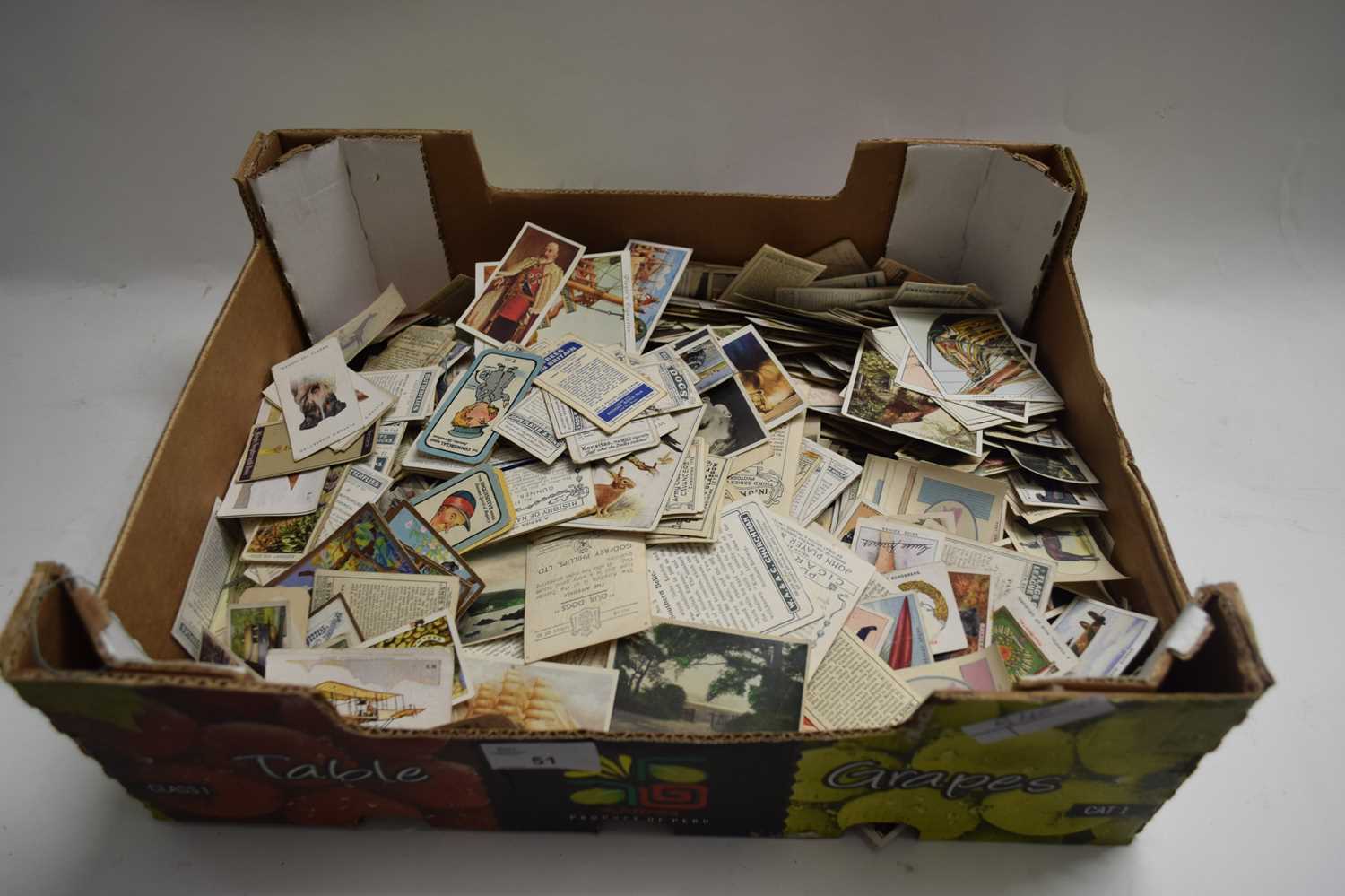 Lot 51 - BOX OF MIXED CIGARETTE AND TEA CARDS