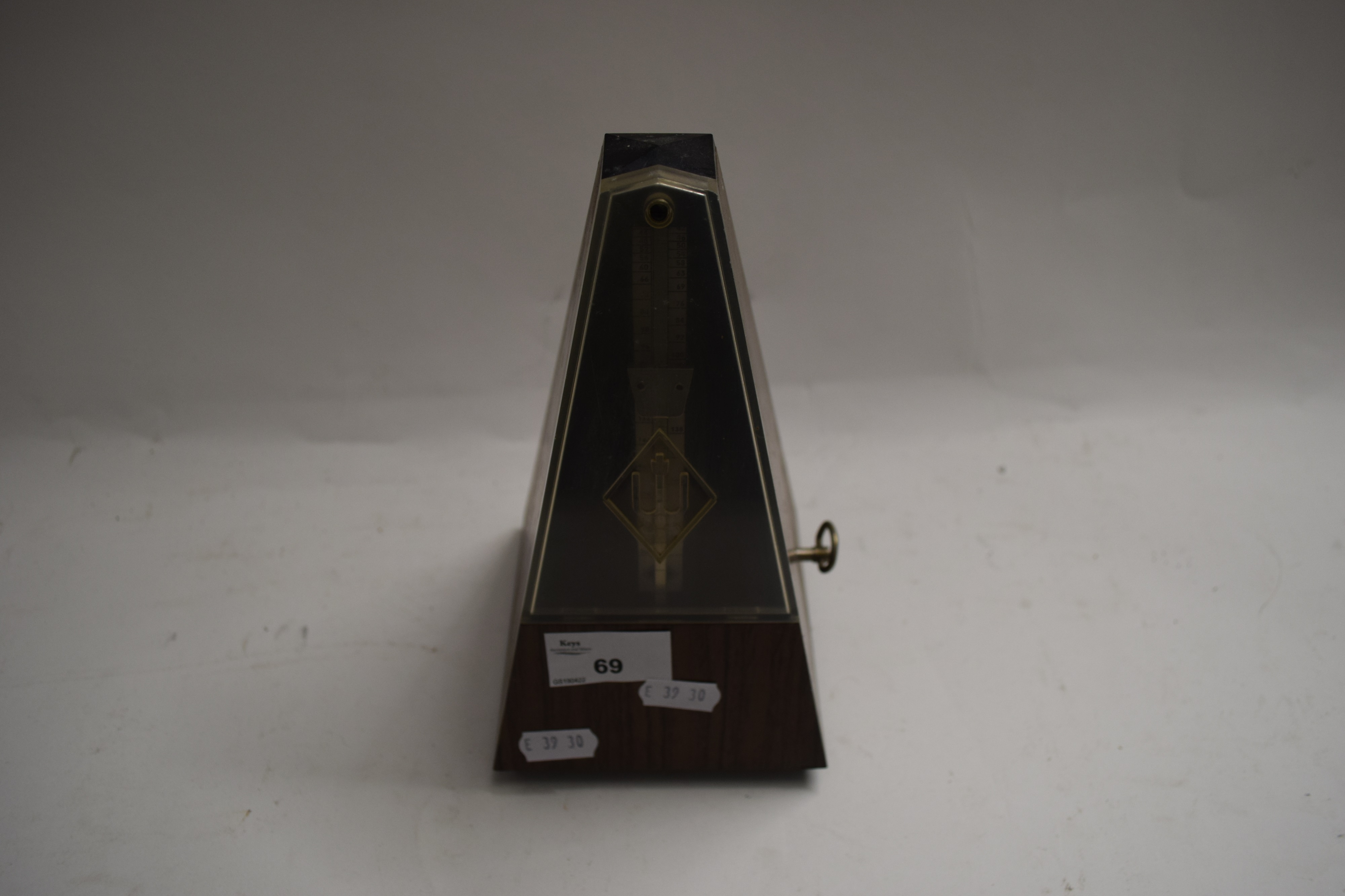 Lot 69 METRONOME