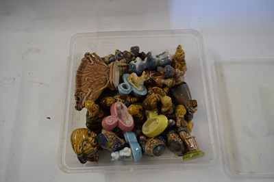 Lot 136 - COLLECTION OF WADE WHIMSIES AND OTHER SMALL...