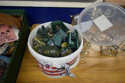 Lot 673 - PLASTIC TUB CONTAINING QUANTITY OF TOY...