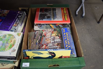 Lot 685 - BOX OF BOOKS - MODEL RAILWAYS, MODEL TRAINS ETC