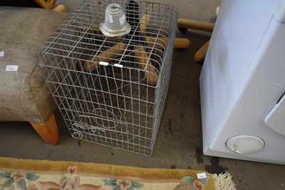 Lot 811 - WIRE CAGE