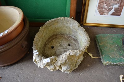 Lot 852 - CONCRETE PLANT POT WITH HEDGEHOG DECORATION