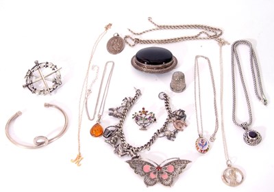 Lot 366 - Mixed Lot: modern costume jewellery to include...