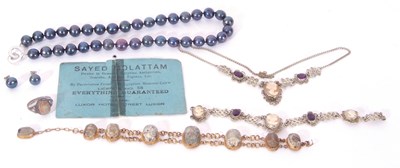 Lot 367 - Box of modern 925 and Tahitian style pearl...