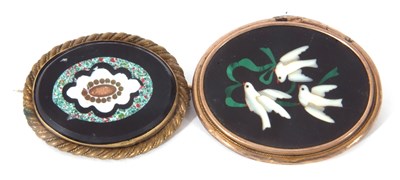 Lot 302 - Mixed Lot: vintage petra dura oval brooch...