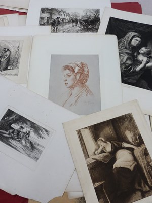 Lot 189 - Folder of assorted engravings and etchings,...