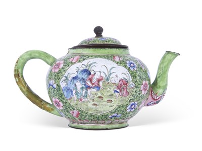 Lot 154 - Small Canton enamel tea pot, the green ground...