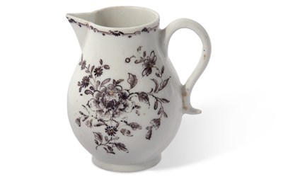 Lot 79 - A Lowestoft porcelain sparrowbeak jug c.1780...