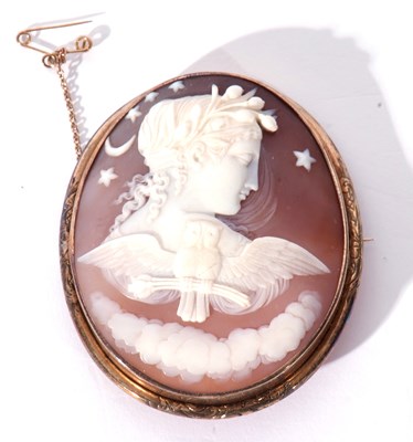 Lot 209 - Victorian carved shell cameo brooch of oval...