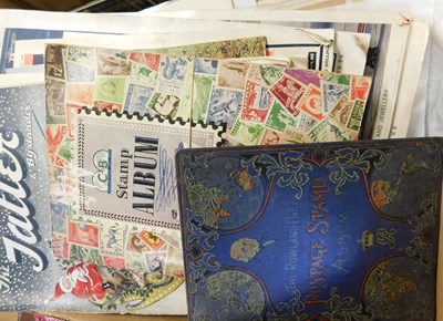 Lot 574 - Box: ephemera, vintage periodicals, newspapers...