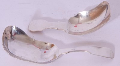 Lot 138 - Mixed Lot: a Victorian silver caddy spoon of...