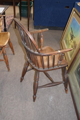 Lot 317 - 19th century ash and elm Windsor chair with...