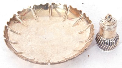 Lot 189 - Elizabeth II small circular dish with...