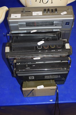 Lot 10 - MIXED LOT: 5 RADIOS TO INCLUDE: FIDELITY...