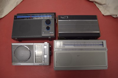 Lot 19 - MIXED LOT: 4 RADIOS TO INCLUDE: GRUNDIG MUSIC...