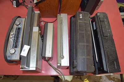Lot 26 - MIXED LOT: 6 RADIOS TO INCLUDE: SONY ICF 1200...