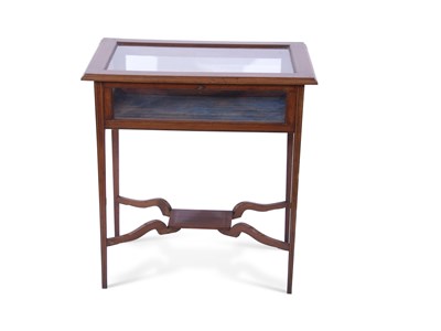Lot 423 - Edwardian mahogany and inlaid bijouterie table...
