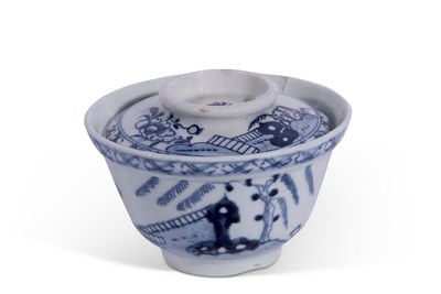 Lot 112 - Rare Lowestoft Porcelain Sucrier c.1765
