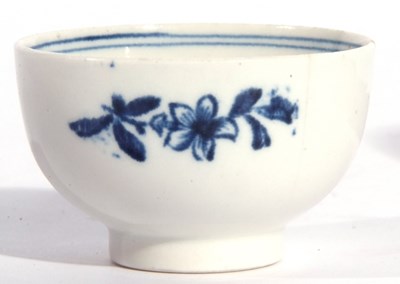 Lot 117 - Lowestoft Porcelain Toy Teabowl and Saucer